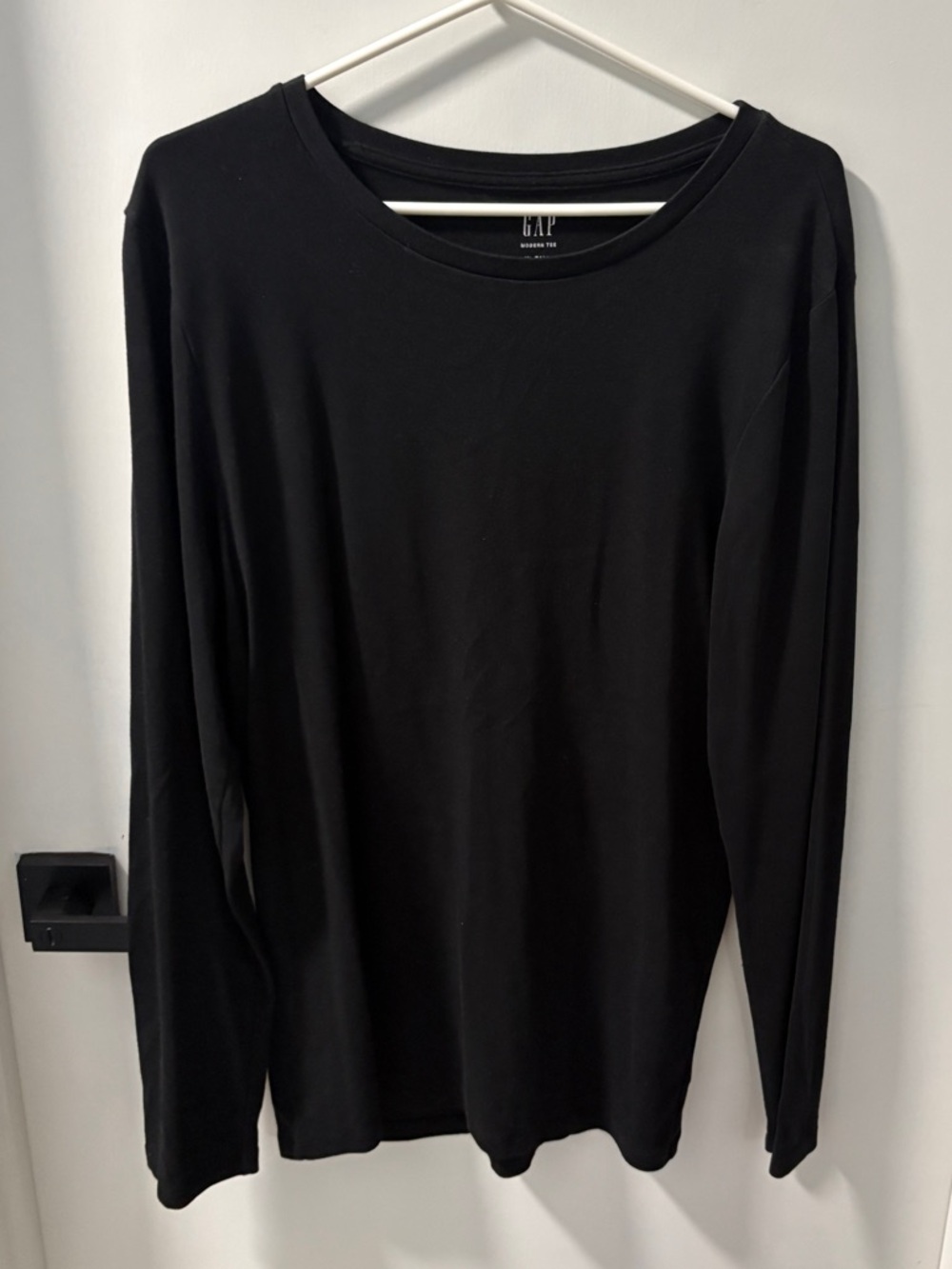 GAP Classic Black Long Sleeve Tee